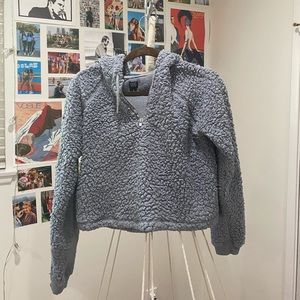 Super soft urban cropped hoodie!!